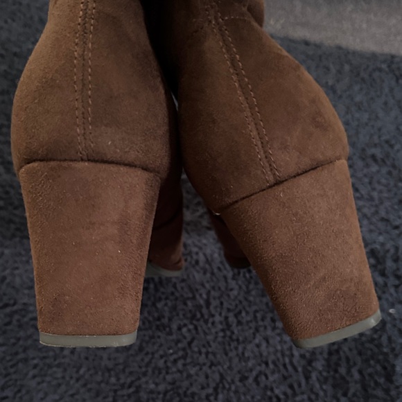 Marc Fisher Rich Brown faux Suede Heeled Boots - Picture 3 of 7